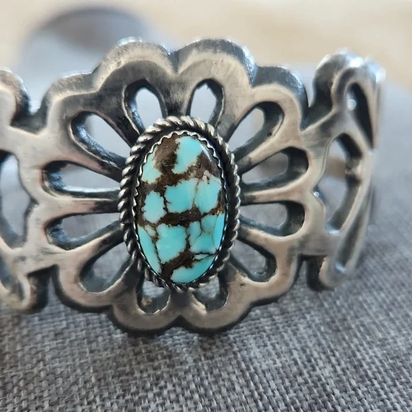 HOST PICK🎉Native American Navajo Sandcast Sterling & Turquoise Butterfly Cuff